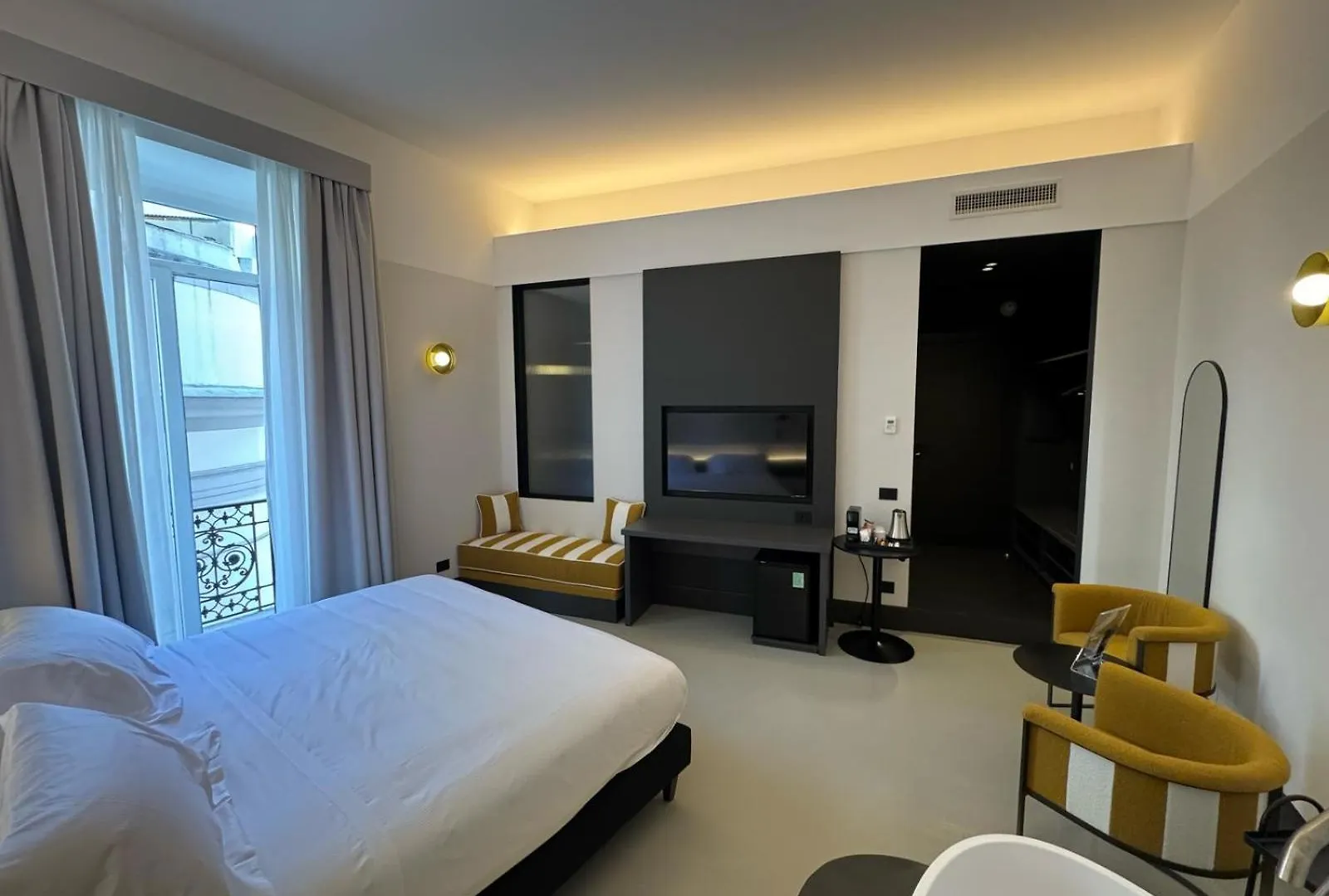 Adaram Suites Neapel Pensionat