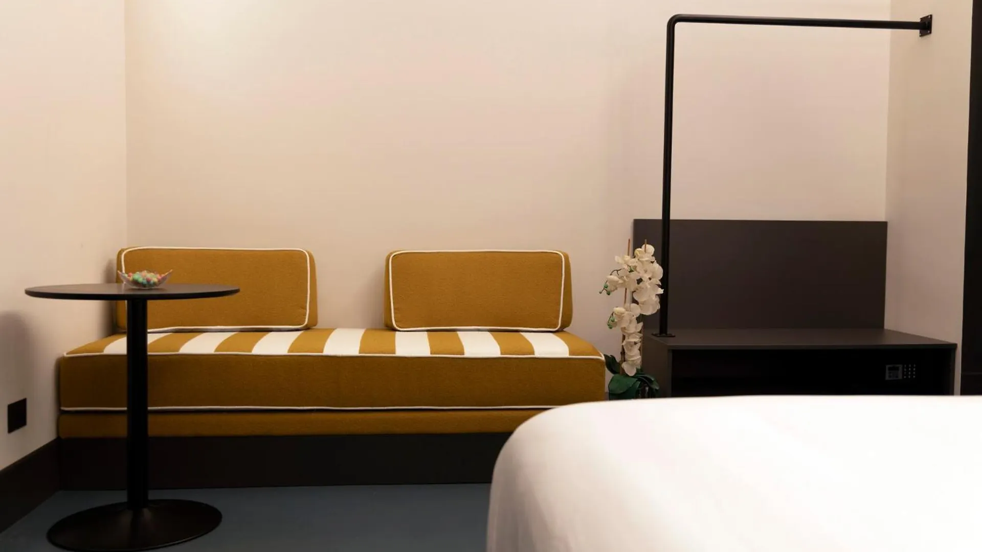 Adaram Suites Naples Italy