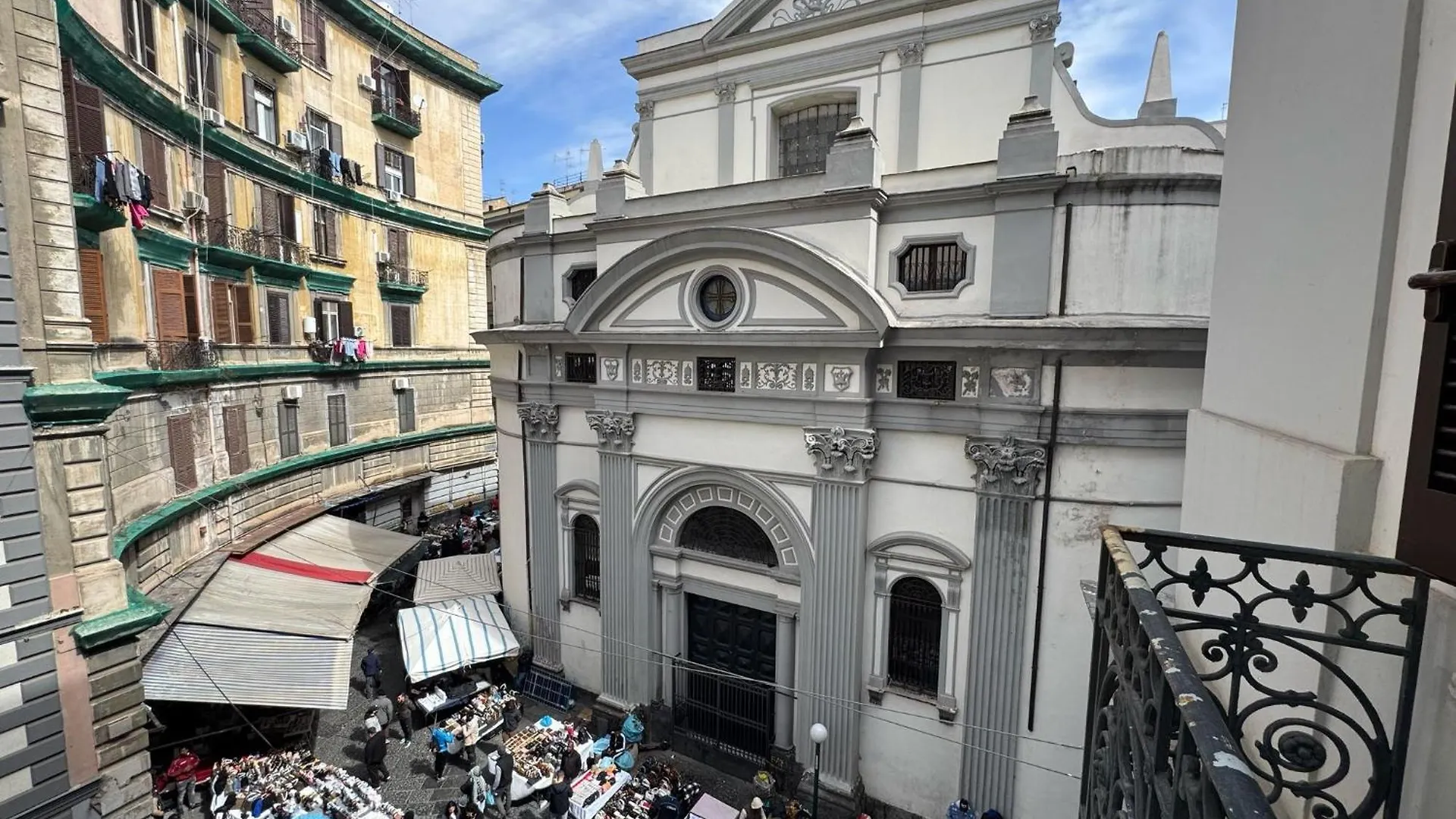 Adaram Suites Naples Guest house